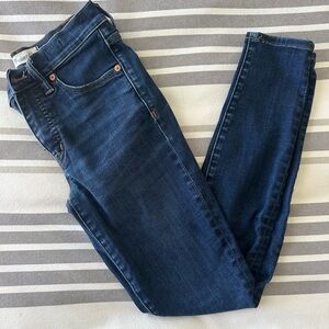 Madewell 9” High-Rise Skinny Jeans.  Size 25.